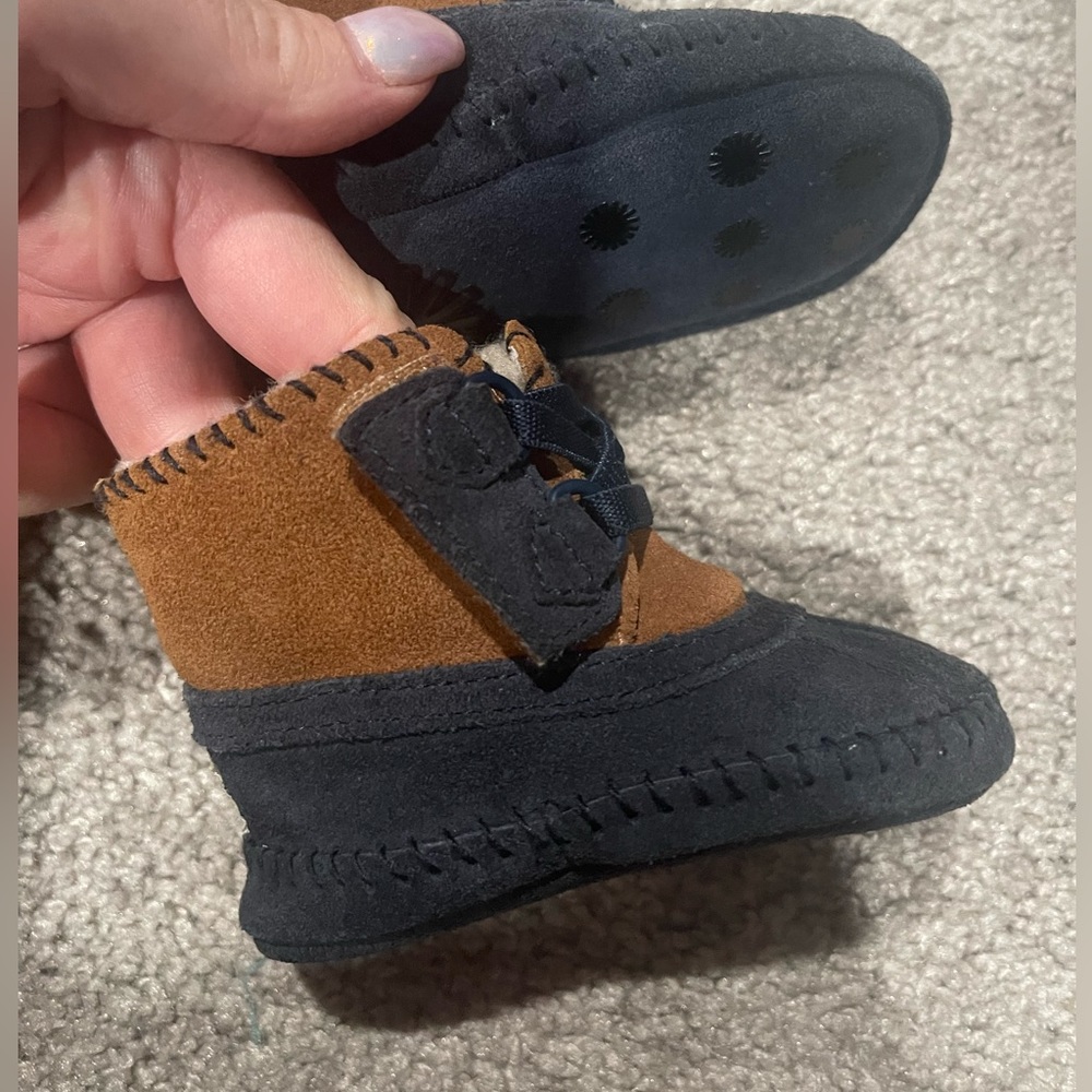 UGG Infant Baby Shearling Leather Arly Boots